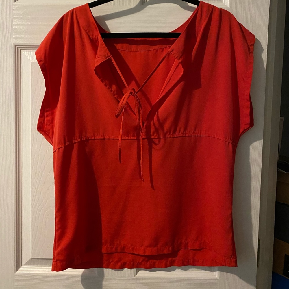 NWOT OLD NAVY TOP
